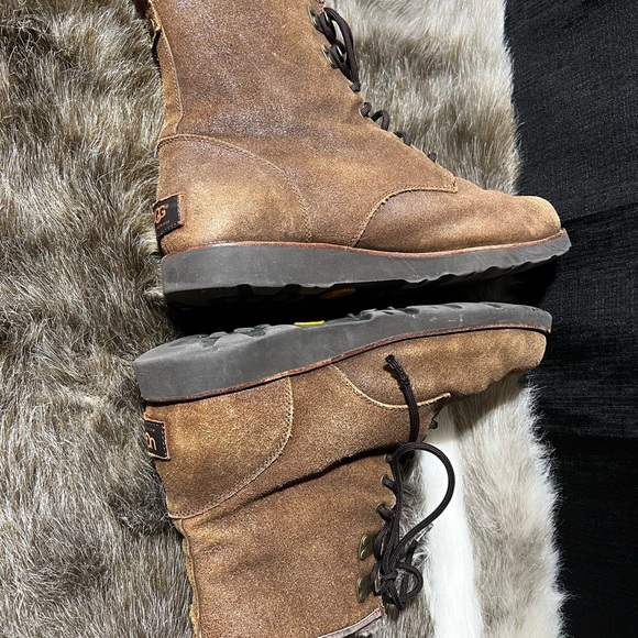 Men UGG Australia "Hannen" boots 1003623 - Picture 4 of 7